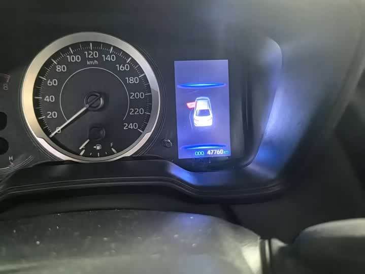 Фото 3 - Toyota Corolla