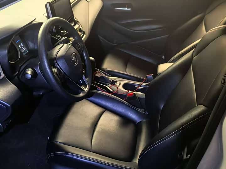 Фото 4 - Toyota Corolla