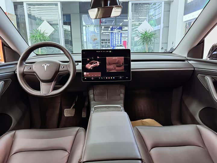 Фото 11 - Tesla Model Y