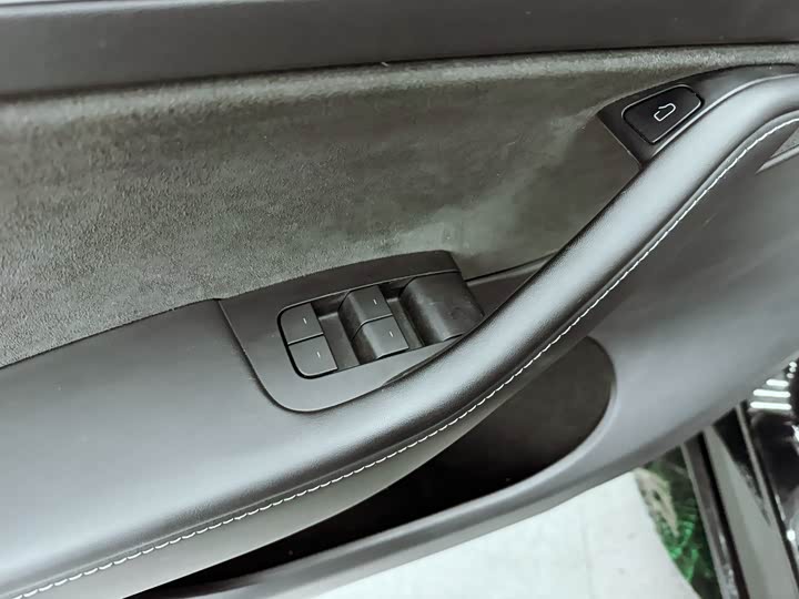 Фото 16 - Tesla Model Y