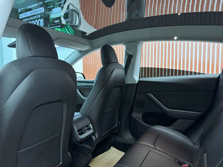 Фото 9 - Tesla Model Y