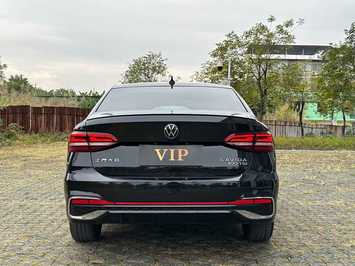 Фото 5 - Volkswagen Lavida