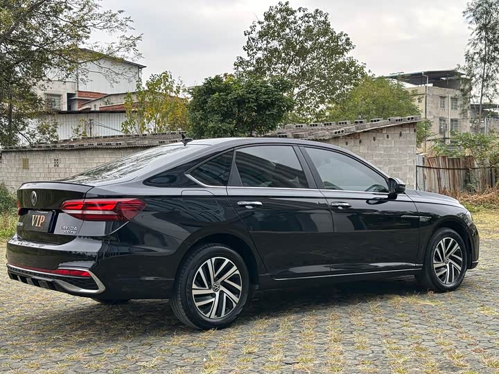 Фото 6 - Volkswagen Lavida