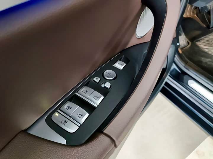 Фото 18 - BMW X3