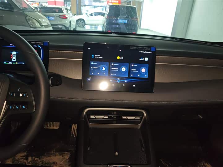 Фото 12 - BYD Qin Plus