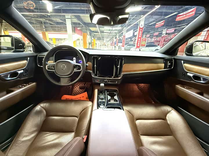 Фото 4 - Volvo S90 Hybrid