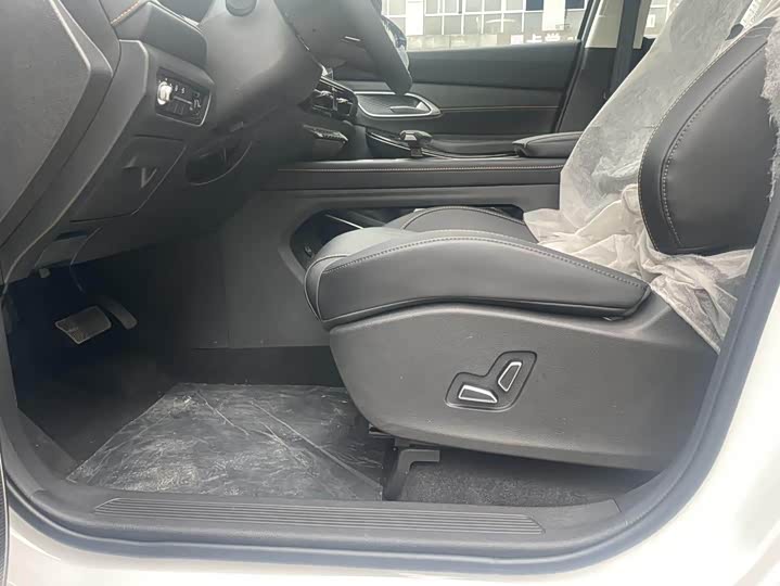 Фото 5 - Changan X7 Plus