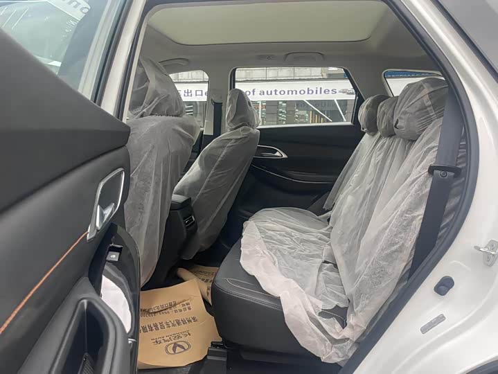 Фото 6 - Changan X7 Plus