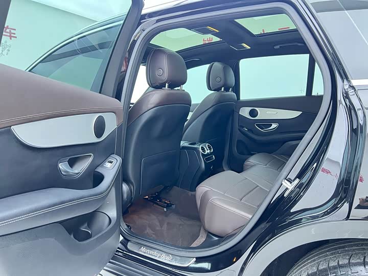 Фото 8 - Mercedes-Benz GLC-Class