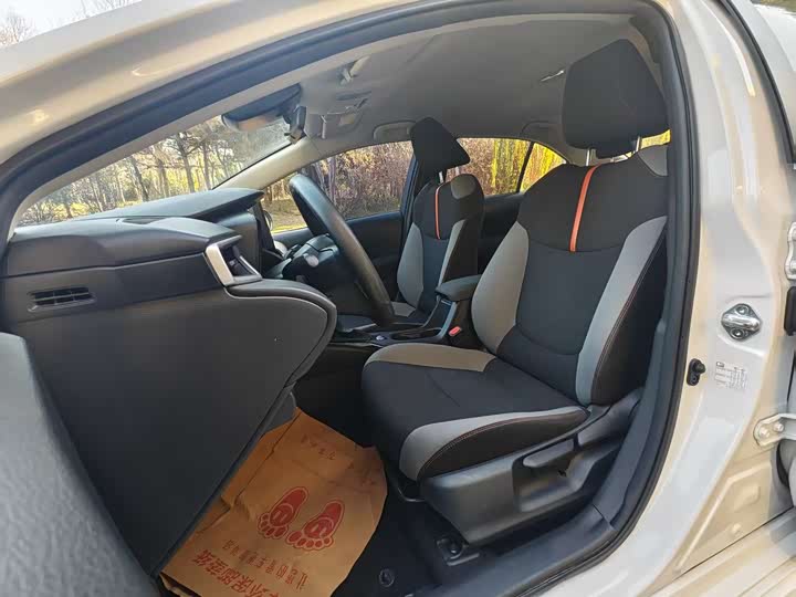 Фото 4 - Toyota Corolla