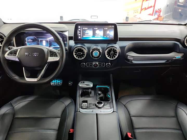 Фото 12 - BAIC Beijing BJ40