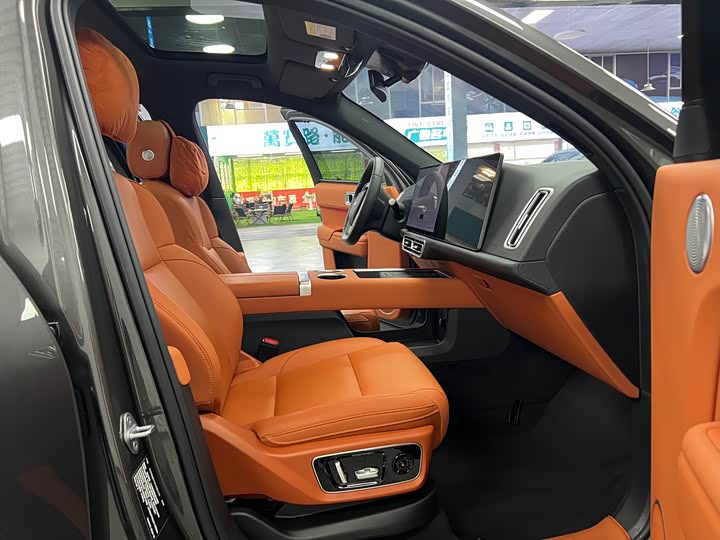 Фото 11 - LiXiang L7