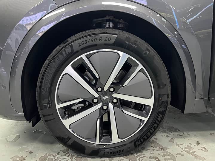 Фото 26 - LiXiang L7