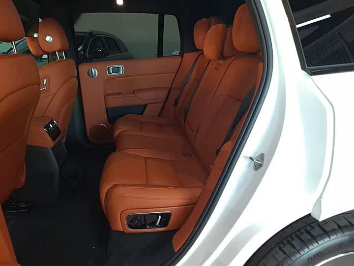 Фото 17 - LiXiang L7