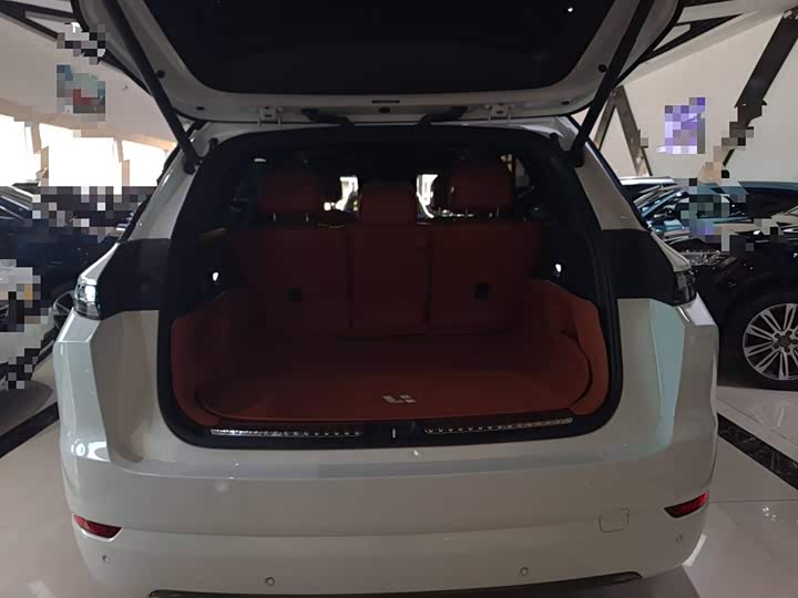 Фото 19 - LiXiang L7