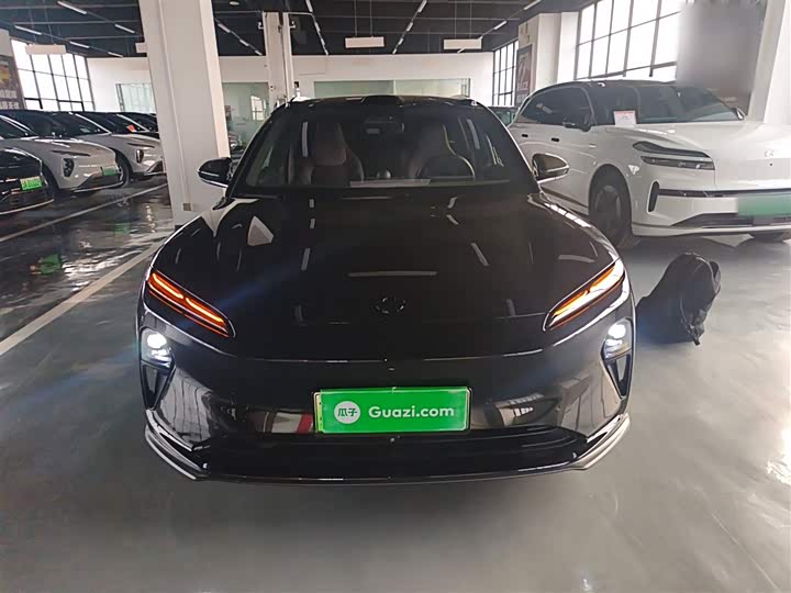 Фото 3 - Nio ET5T