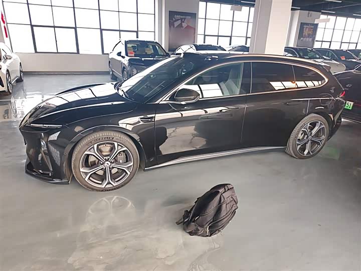 Фото 5 - Nio ET5T