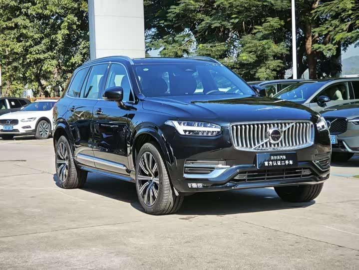 Фото 2 - Volvo XC90