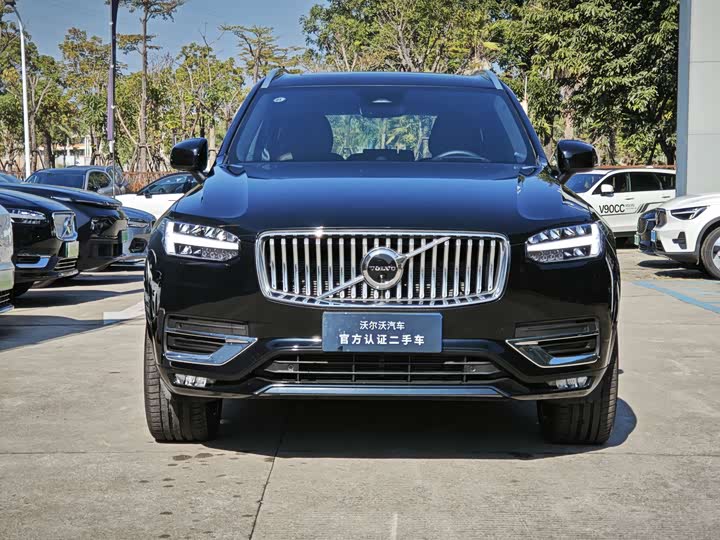 Фото 3 - Volvo XC90