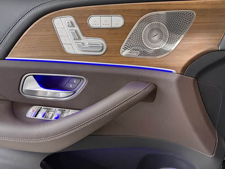 Фото 13 - Mercedes-Benz GLS-Class