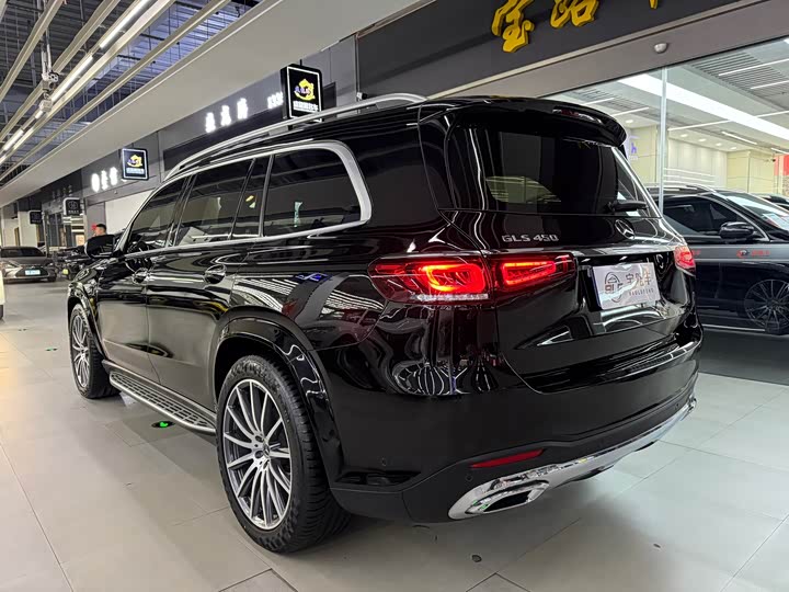 Фото 17 - Mercedes-Benz GLS-Class