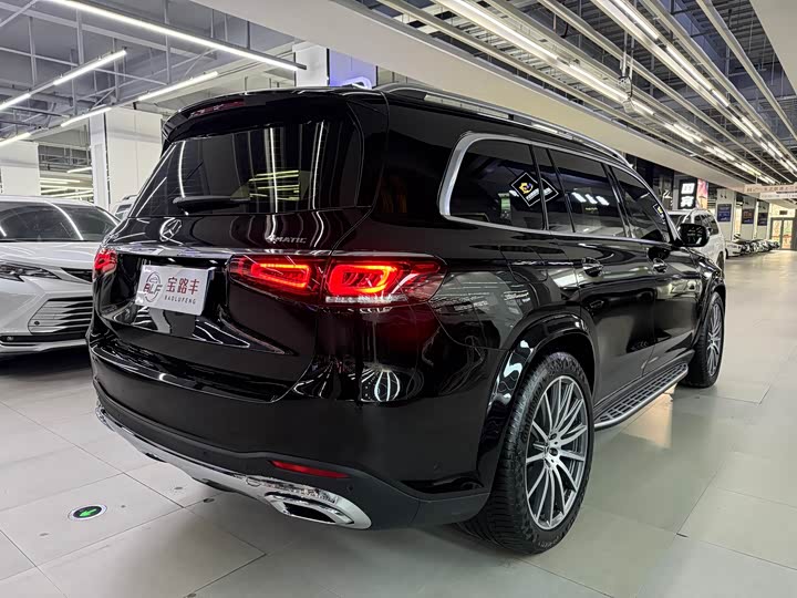 Фото 19 - Mercedes-Benz GLS-Class