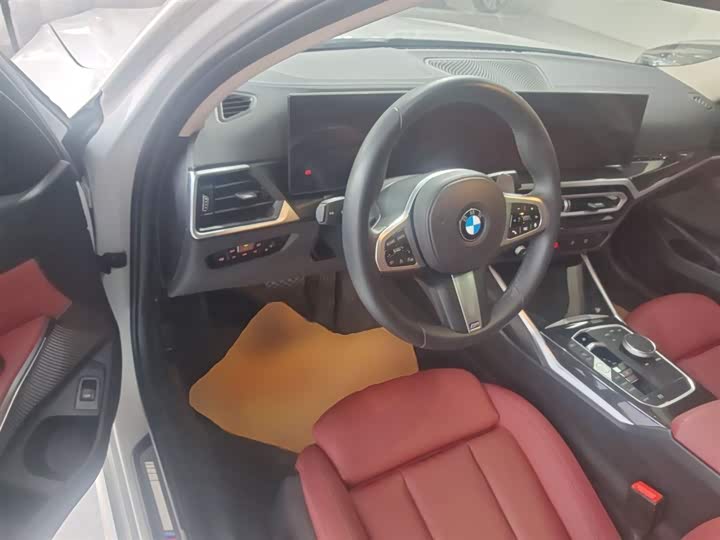 Фото 16 - BMW 3 Series