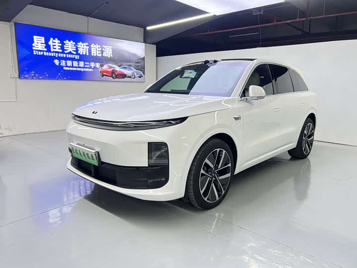 Фото 1 - LiXiang L6