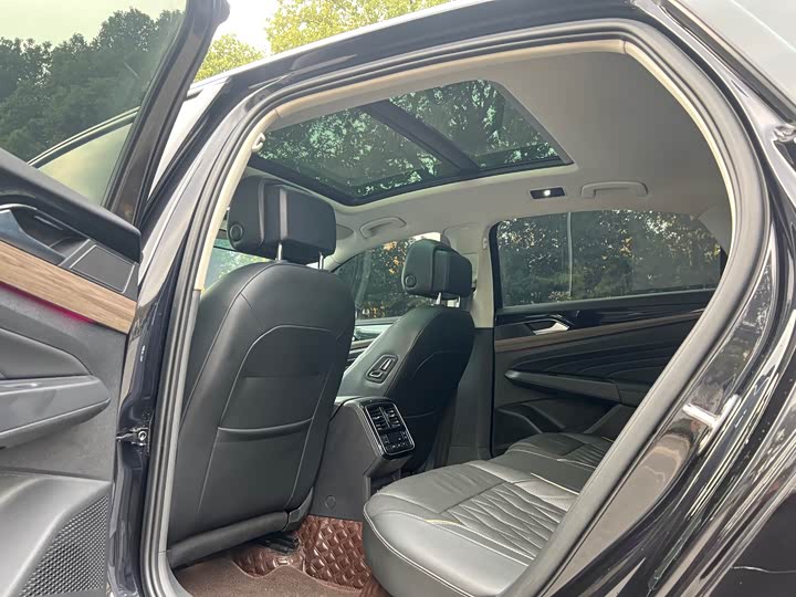 Фото 6 - Volkswagen Passat