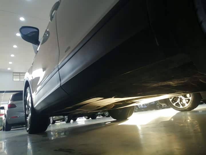 Фото 22 - Volkswagen Tiguan L Pro