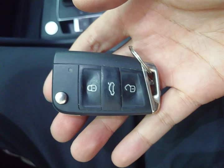 Фото 9 - Volkswagen Tiguan L Pro