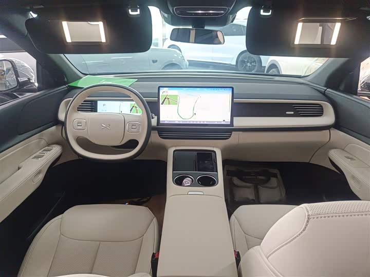 Фото 10 - XPeng G6