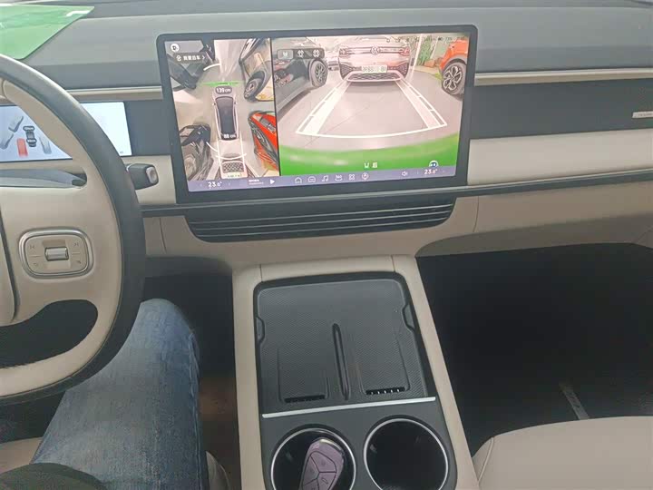 Фото 14 - XPeng G6