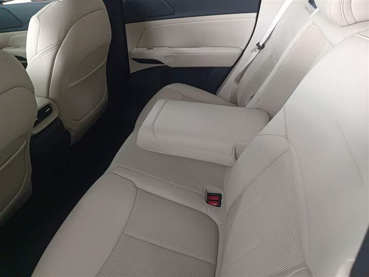 Фото 17 - XPeng G6