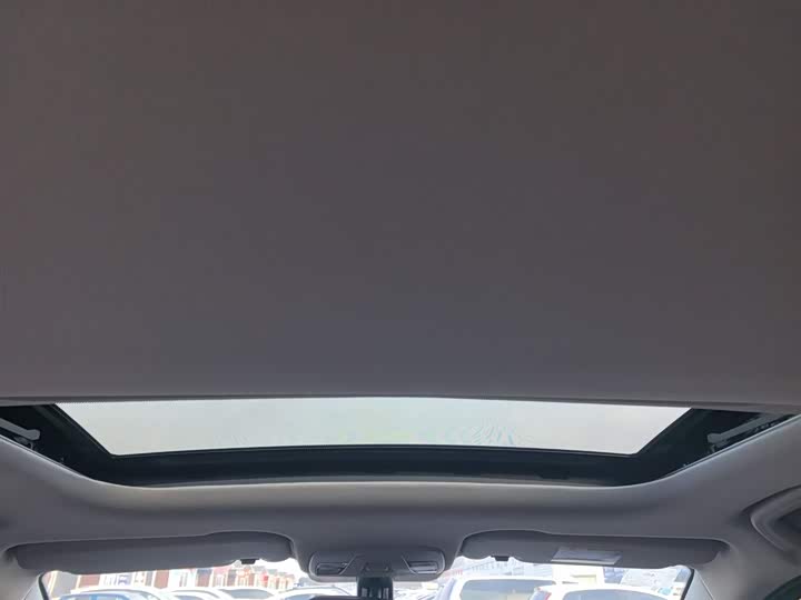 Фото 18 - Geely Vision X3