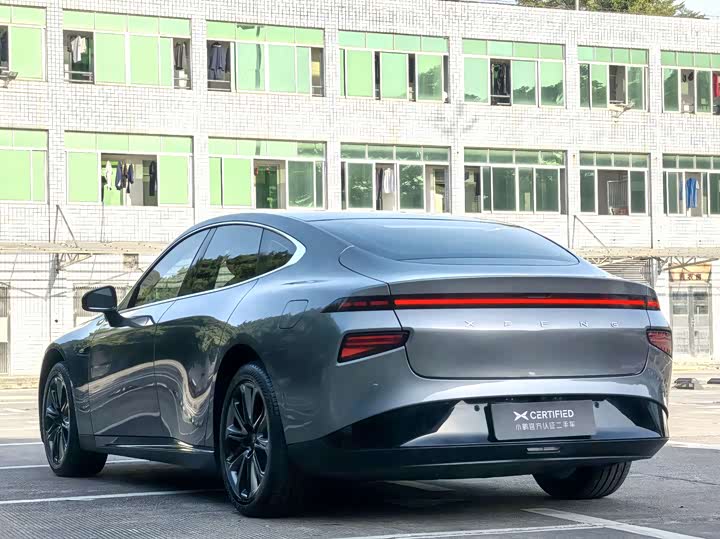 Фото 4 - XPeng P7