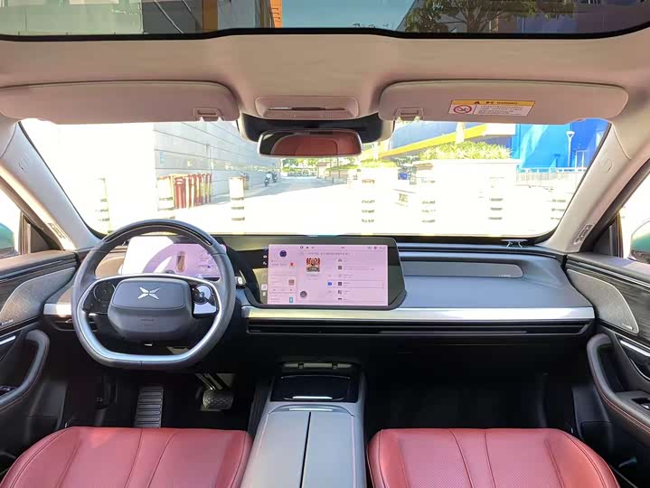 Фото 7 - XPeng P7