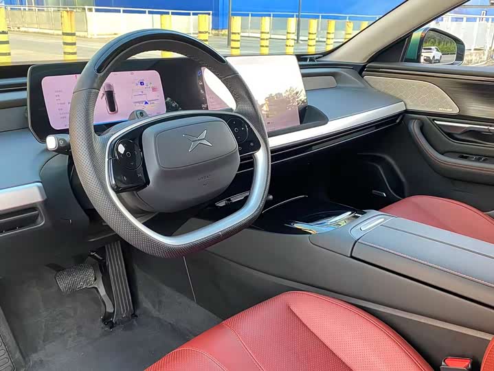 Фото 9 - XPeng P7