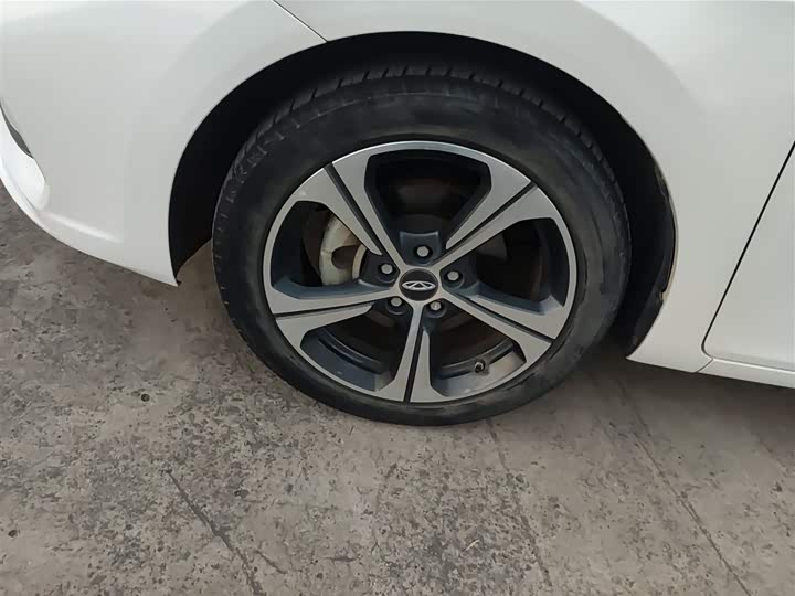 Фото 23 - Chery Arrizo 5