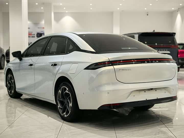 Фото 6 - GAC Aion S Max