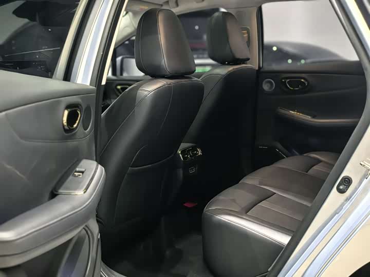 Фото 9 - GAC Aion S Max