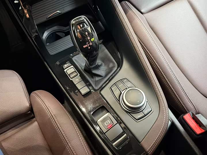 Фото 11 - BMW X2