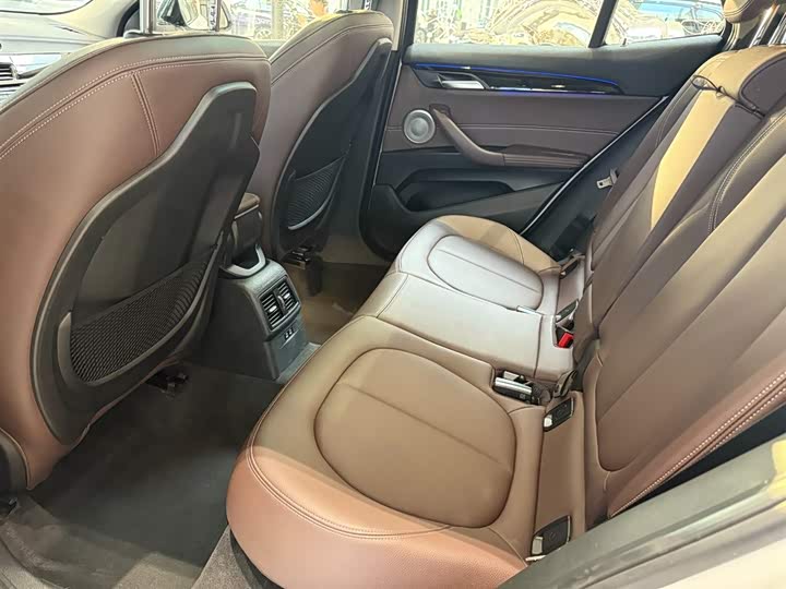 Фото 15 - BMW X2