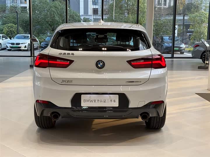 Фото 16 - BMW X2