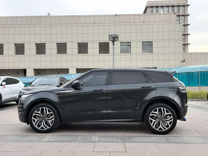 Фото 12 - Land Rover Range Rover Evoque L