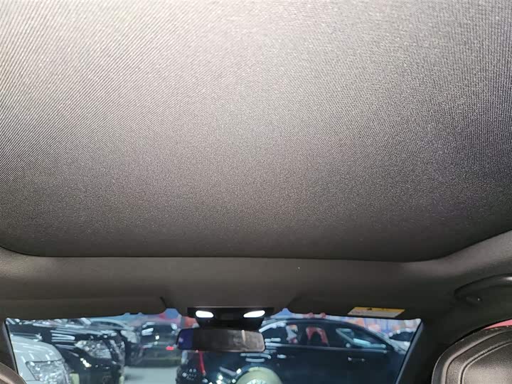 Фото 18 - Changan UNI-V