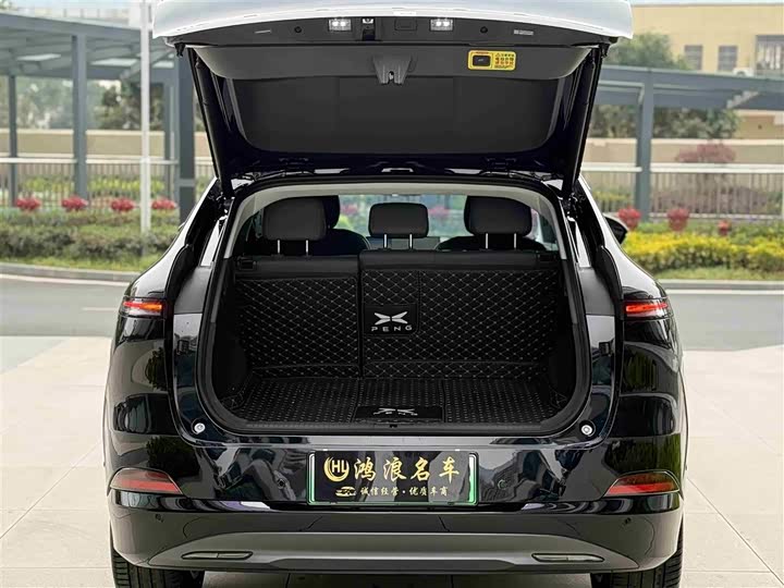 Фото 10 - XPeng G6