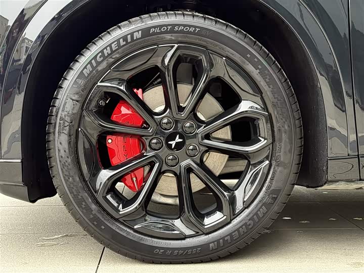 Фото 14 - XPeng G6