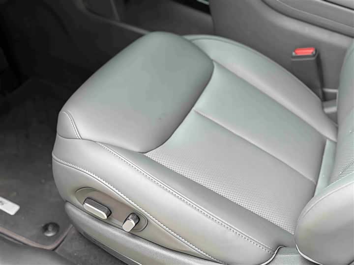 Фото 25 - XPeng G6