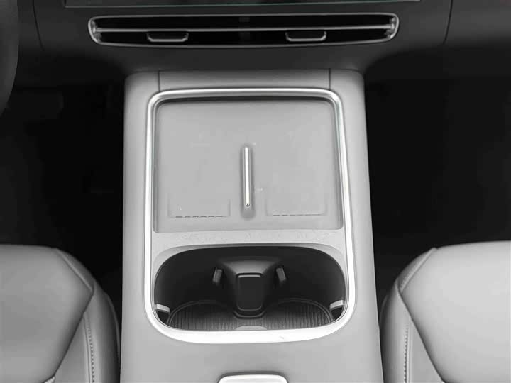 Фото 36 - XPeng G6